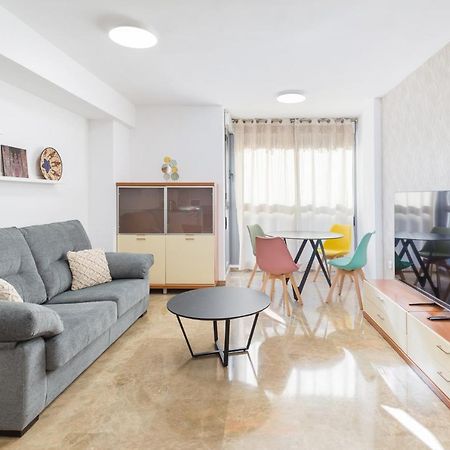Piso Familiar Cerca Del Centro, Ac Y Wifi Gratis Apartment Валенсия Екстериор снимка
