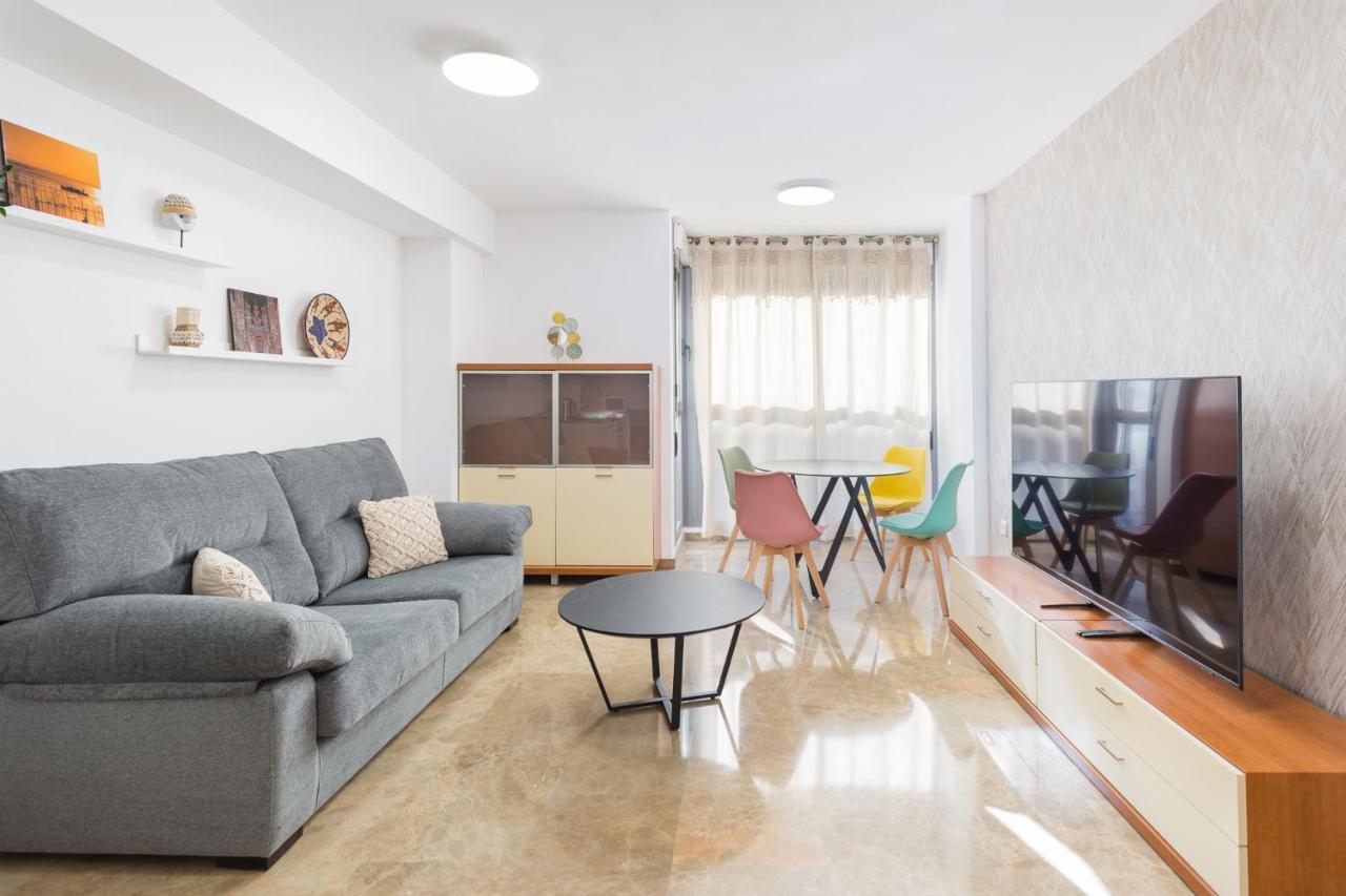 Piso Familiar Cerca Del Centro, Ac Y Wifi Gratis Apartment Валенсия Екстериор снимка
