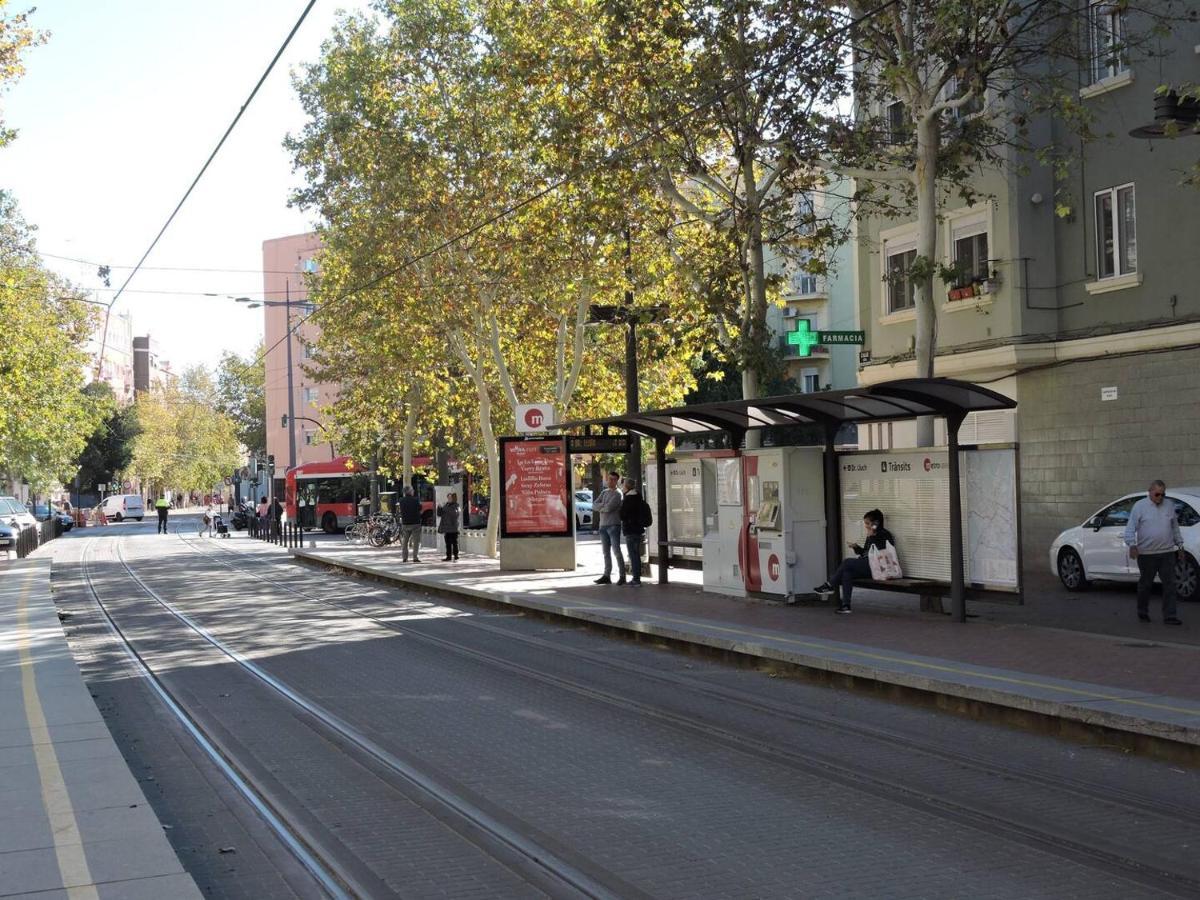 Piso Familiar Cerca Del Centro, Ac Y Wifi Gratis Apartment Валенсия Екстериор снимка