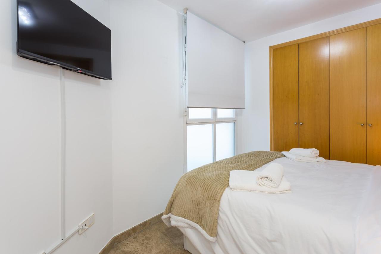 Piso Familiar Cerca Del Centro, Ac Y Wifi Gratis Apartment Валенсия Екстериор снимка