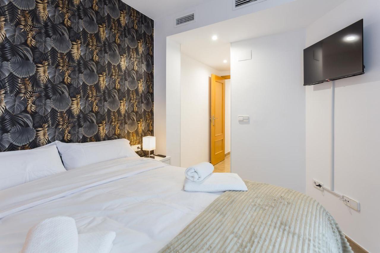 Piso Familiar Cerca Del Centro, Ac Y Wifi Gratis Apartment Валенсия Екстериор снимка