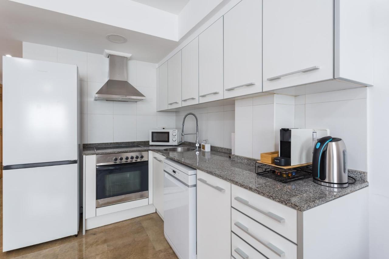 Piso Familiar Cerca Del Centro, Ac Y Wifi Gratis Apartment Валенсия Екстериор снимка