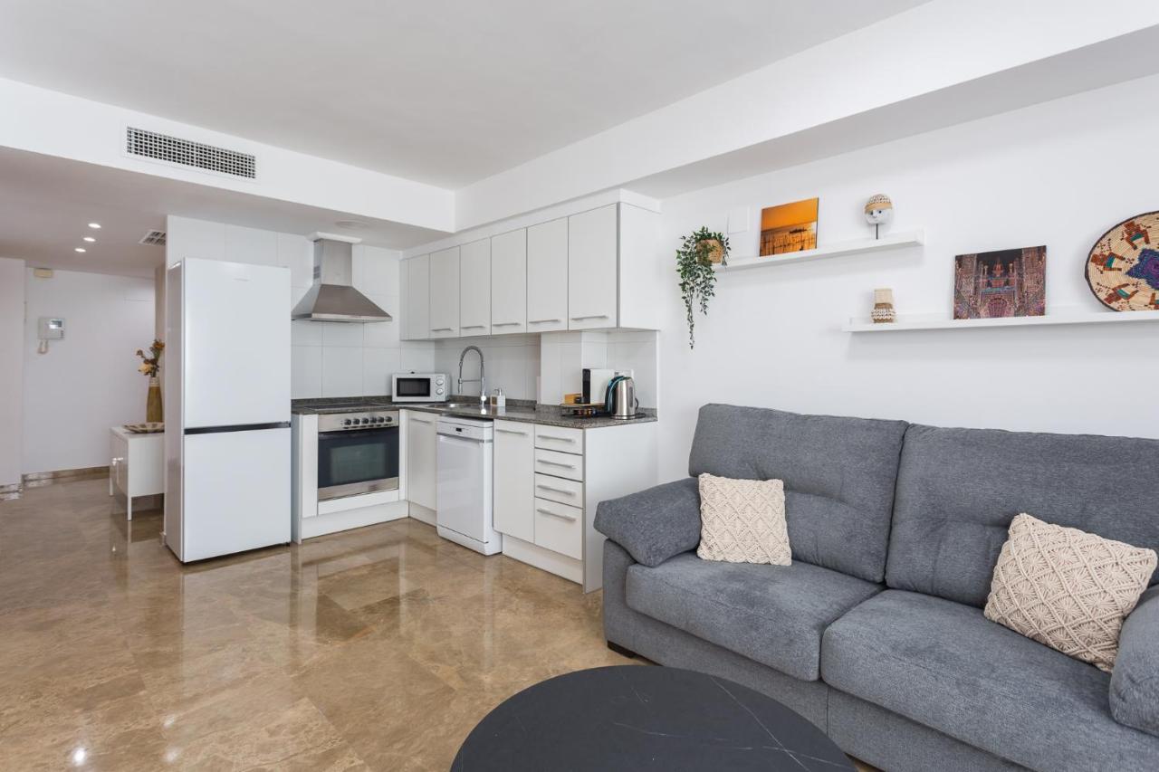 Piso Familiar Cerca Del Centro, Ac Y Wifi Gratis Apartment Валенсия Екстериор снимка