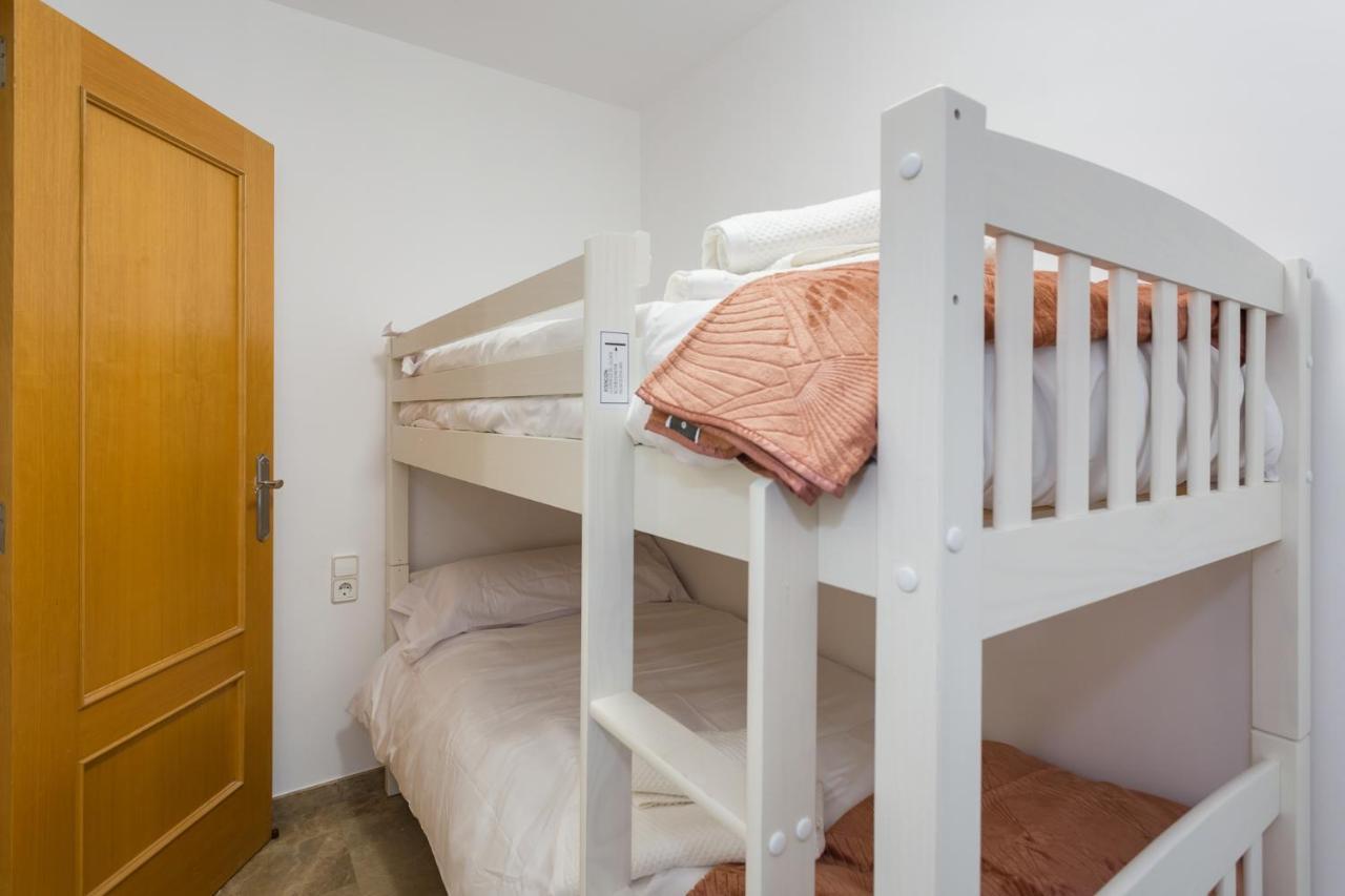 Piso Familiar Cerca Del Centro, Ac Y Wifi Gratis Apartment Валенсия Екстериор снимка