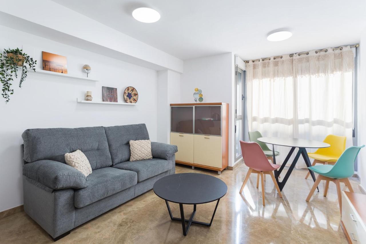 Piso Familiar Cerca Del Centro, Ac Y Wifi Gratis Apartment Валенсия Екстериор снимка