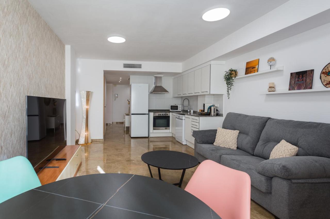 Piso Familiar Cerca Del Centro, Ac Y Wifi Gratis Apartment Валенсия Екстериор снимка