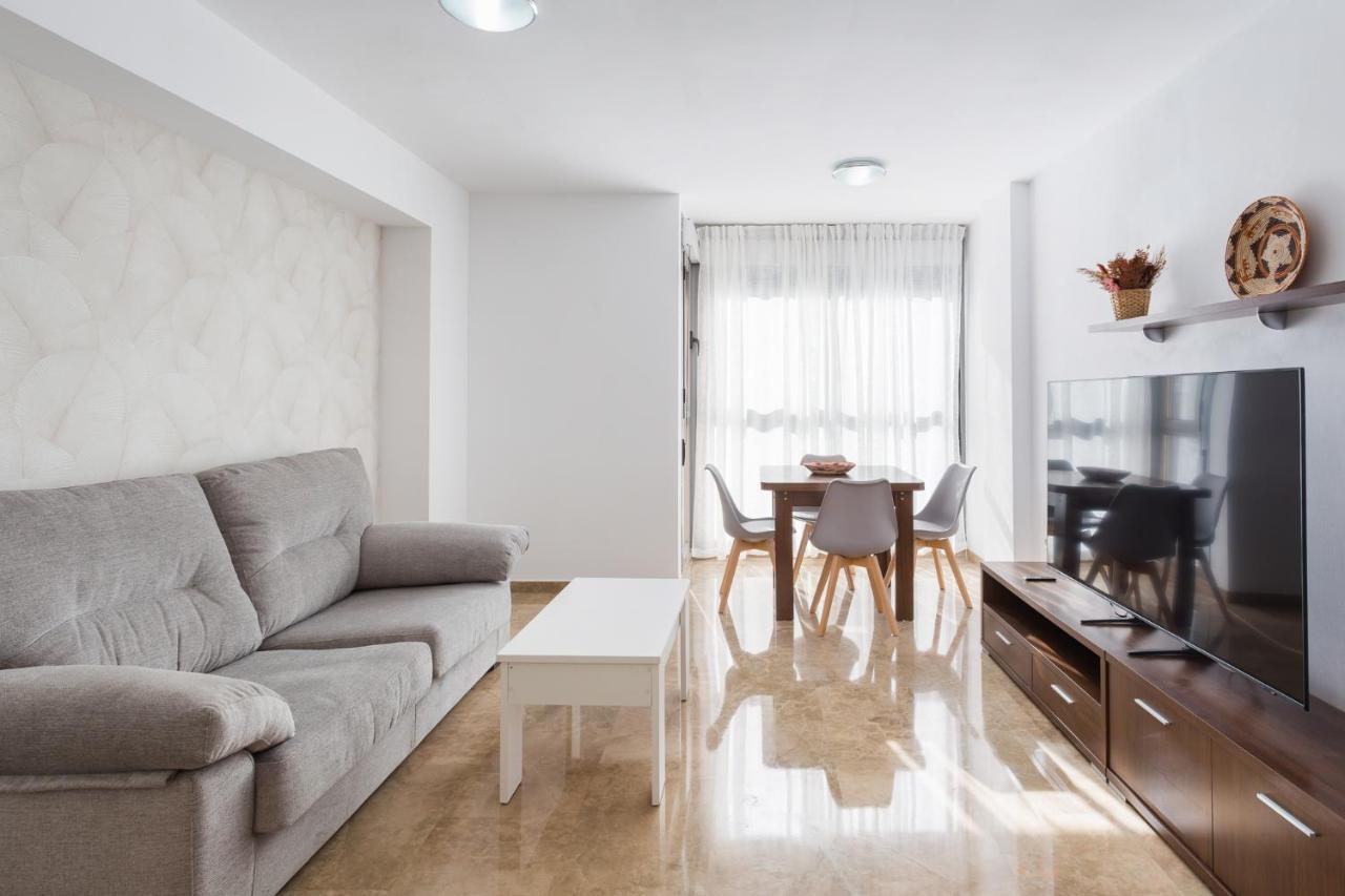 Piso Familiar Cerca Del Centro, Ac Y Wifi Gratis Apartment Валенсия Екстериор снимка