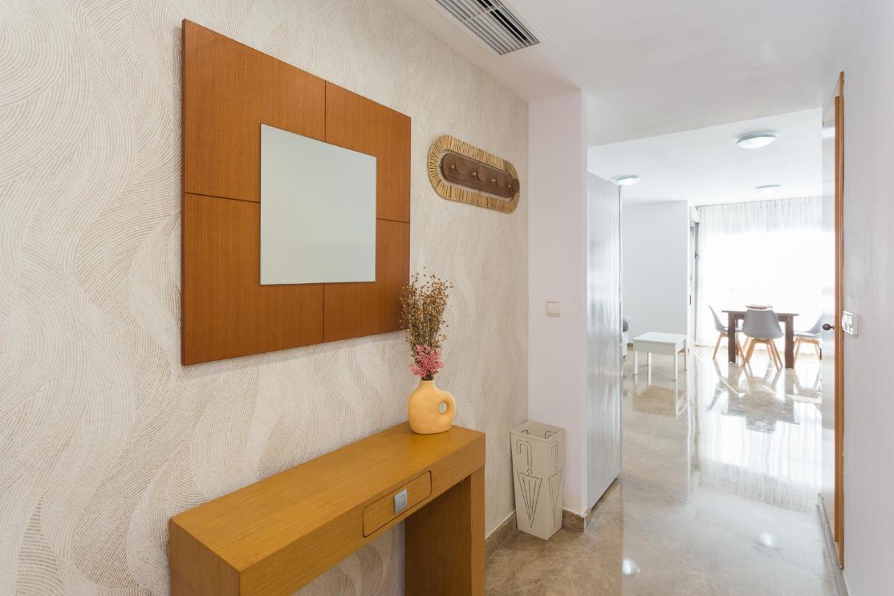 Piso Familiar Cerca Del Centro, Ac Y Wifi Gratis Apartment Валенсия Екстериор снимка