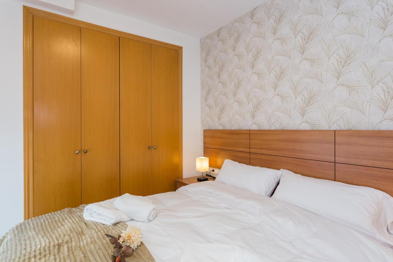 Piso Familiar Cerca Del Centro, Ac Y Wifi Gratis Apartment Валенсия Екстериор снимка
