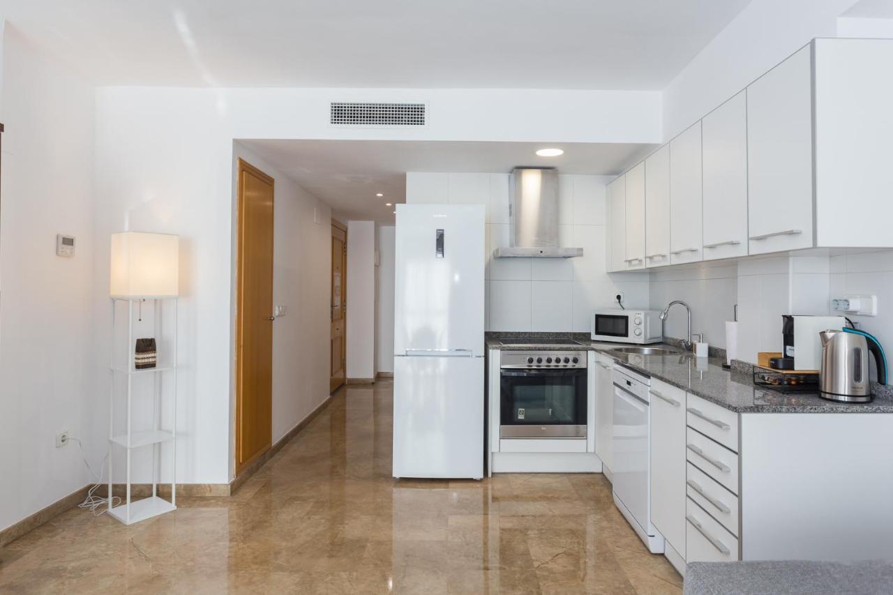 Piso Familiar Cerca Del Centro, Ac Y Wifi Gratis Apartment Валенсия Екстериор снимка