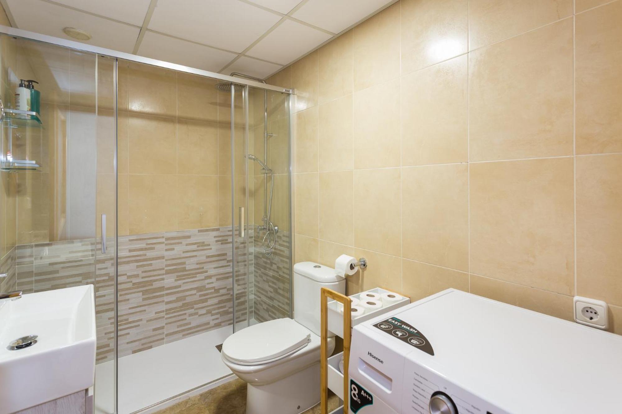 Piso Familiar Cerca Del Centro, Ac Y Wifi Gratis Apartment Валенсия Екстериор снимка